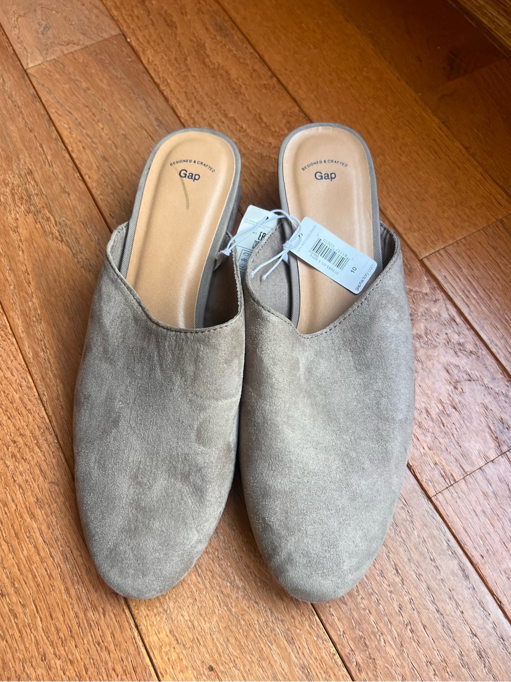GAP Taupe Suede Slip-On Mules with Cushioned Insole NWT Sz 10
Casual
